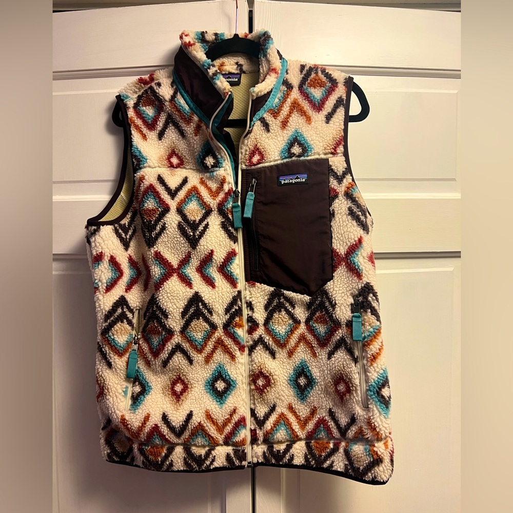 Patagonia fleece vest size L discontinued Aztec southwestern print